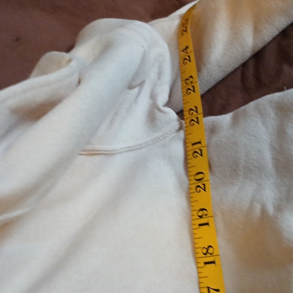 Beauty And The Beats Hoodie - Picture 9 of 9